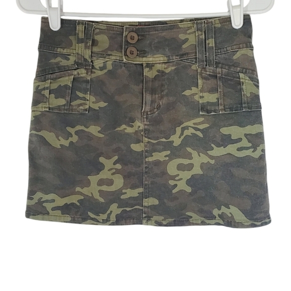 !it jeans Dresses & Skirts - 1431 * !It Jeans Camo Print Mini Skirt Green Brown Black Size 3/4 90s